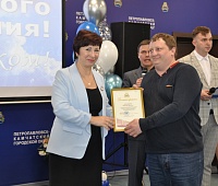 Галина Монахова поздравила сотрудников муниципалитета с Днём местного самоуправления