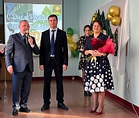 Зампред Думы Борис Лесков поздравил Лицей №46 с тридцатилетием