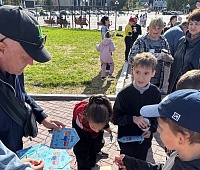 Заключительная в 2025 году общегородская зарядка собрала несколько сотен жителей Петропавловска 