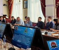 Важные для Камчатки темы обсудили краевые и городские депутаты
