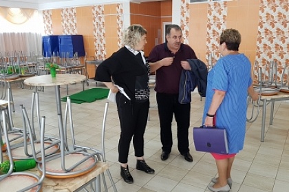 Депутаты Городской Думы Петропавловска участвуют в приемке школ к новому учебному году 