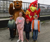 Воспитанников детских садов поздравила депутат Городской Думы