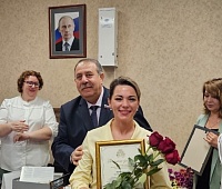 Депутаты поздравили медработников с профессиональным праздником