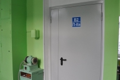 В средней школе № 43 Петропавловска установили противопожарные двери и отремонтировали учебные кабинеты: помогли городские депутаты