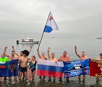 Физкультурно-патриотический межнациональный заплыв состоялся в краевой столице
