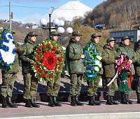 Жители Петропавловска почтили память погибших моряков и рыбаков