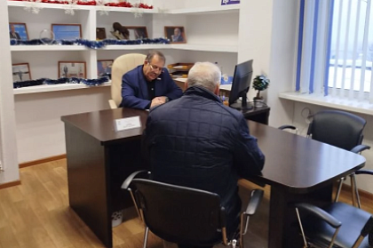 И.о. председателя Городской Думы Саргис Сароян провел ежемесячный прием граждан в рамках декады приемов «ЕДИНОЙ РОССИИ»