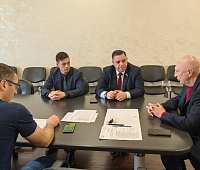 Депутаты провели встречу с руководителем АО «Молокозавод Петропавловский»
