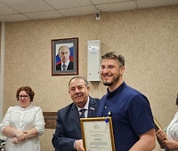 Депутаты поздравили медработников с профессиональным праздником