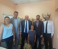 Депутаты Городской Думы поздравили школьников и учителей с Днём знаний