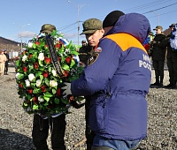 Жители Петропавловска почтили память погибших моряков и рыбаков