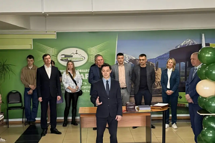 Борис Лесков поздравил коллектив Автопарка с 75-летием со дня образования и вручил награды